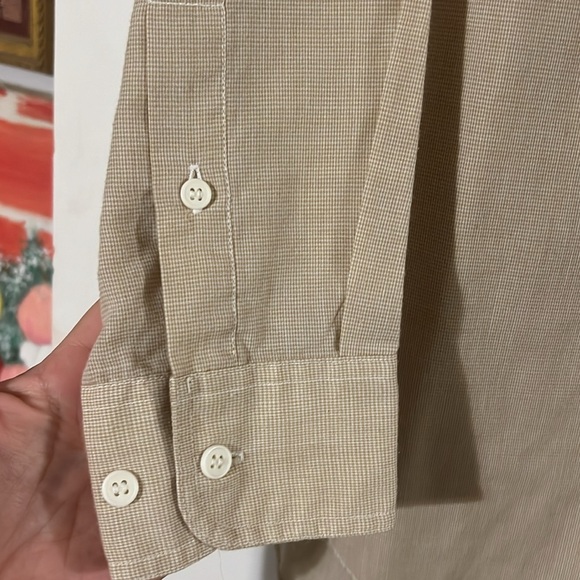 Ketch tan/cream baby check mens long sleeve shirt. Epaulets on shoulder - Picture 4 of 9